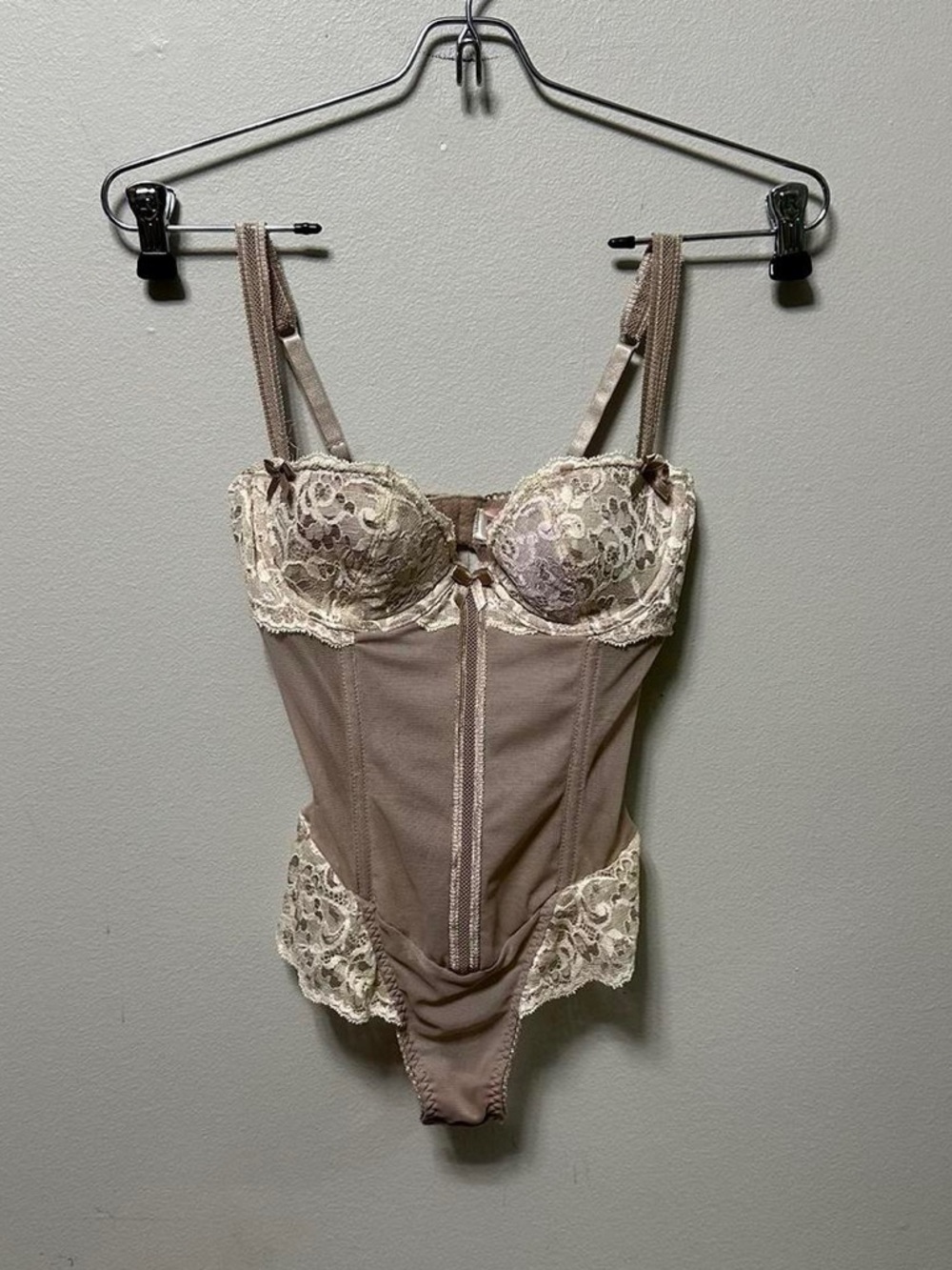 *ISO* nude bow bustier corset top - Picture 3 of 5